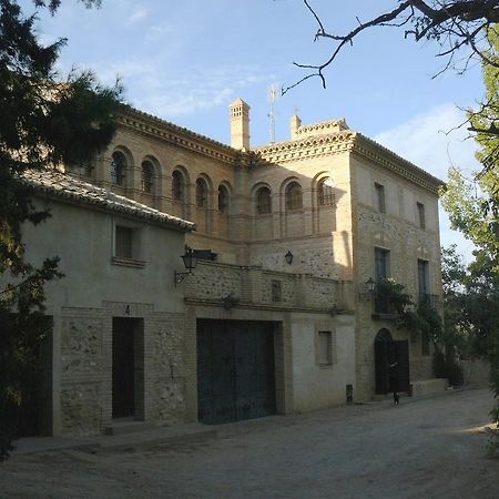 Casa Rural Torre De Campos Pensionat Ainzon Exteriör bild