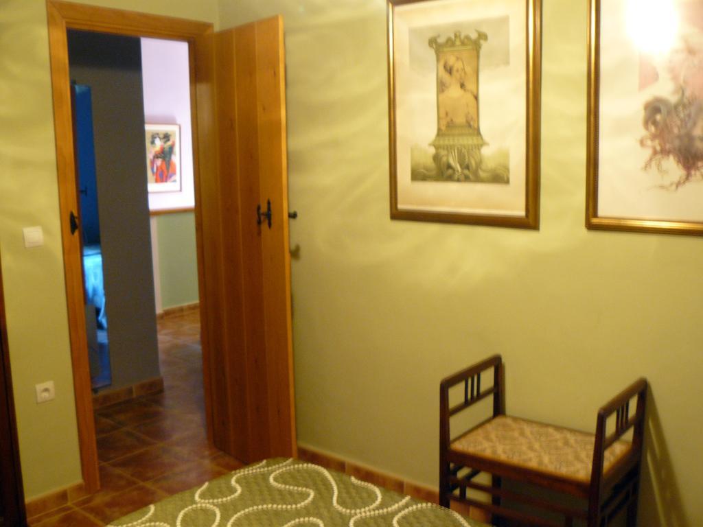 Casa Rural Torre De Campos Ainzon Rum bild